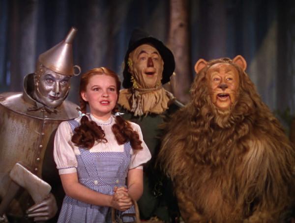filme cu magicieni wizard of oz